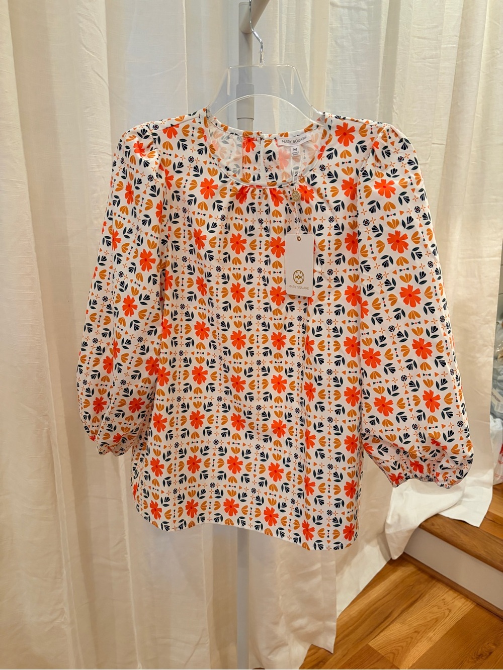 MARY SQUARE NWT SIZE M Floral Puff-Sleeve Blouse Orange/White/Black